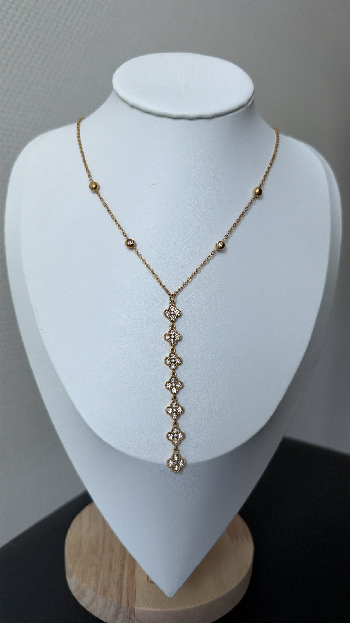 Collier Adele