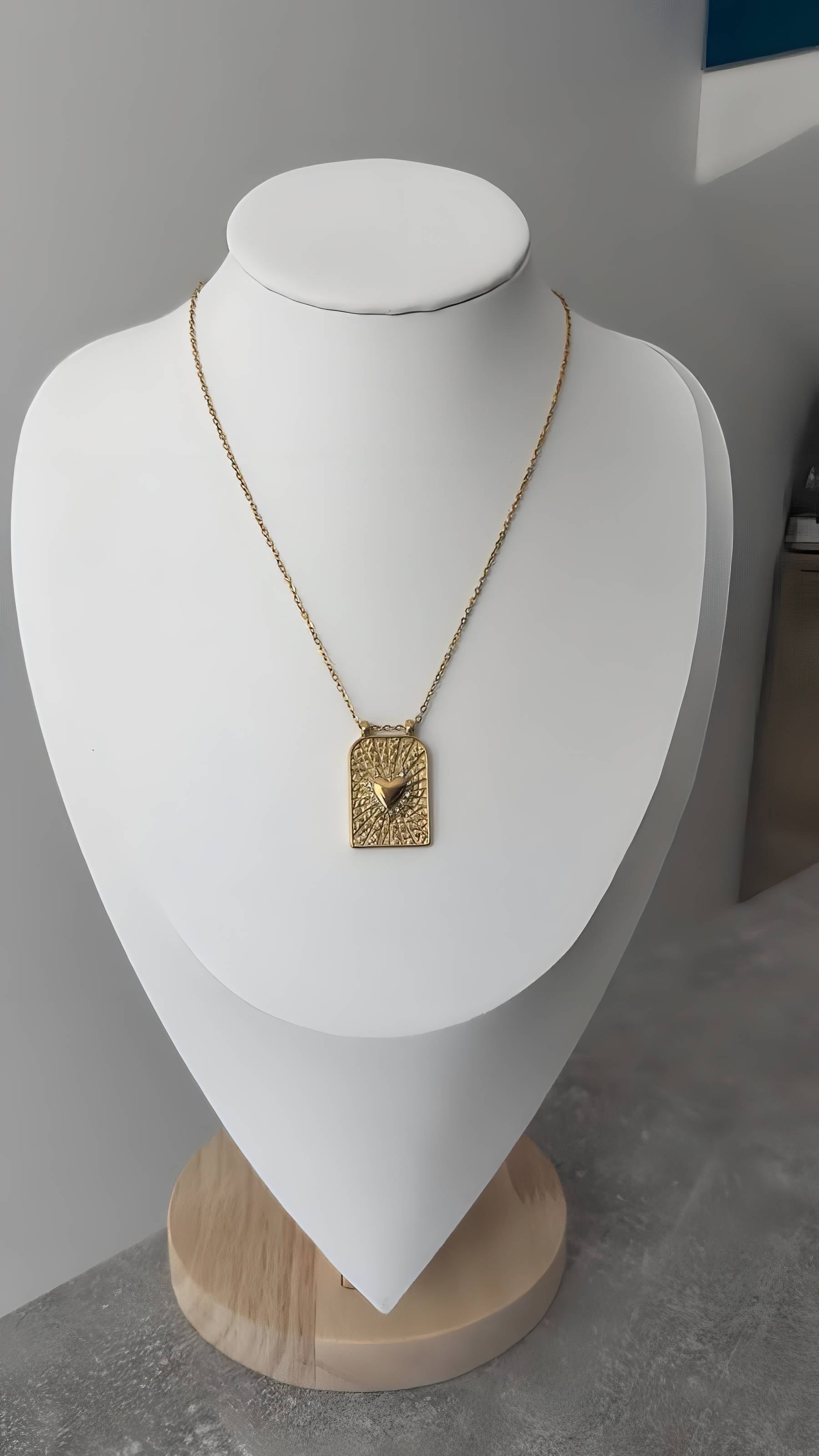 Collier Cassie